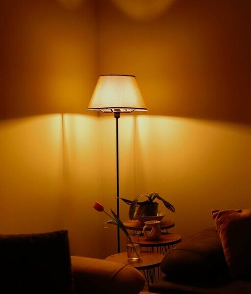 Simple Tips for Creating a Cozy and Inviting Home Atmosphere