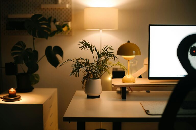 Simple Tips to Create a Cozy and Inviting Home Workspace