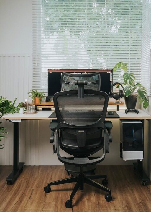 How to Create a Cozy and Inviting Home Office Space